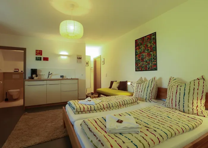 בית הארחה 14/2 3*