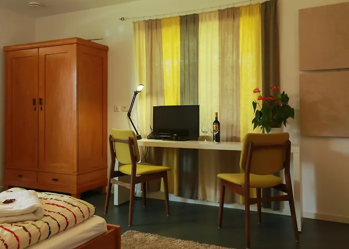 בית הארחה 14/2